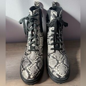 Circus by Sam Edelman Black and Gray Python Snakeskin Boots